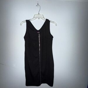 Black V-Neck Sleeveless Sheath Mini Dress